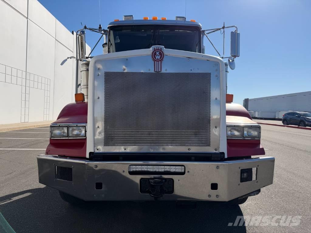 Kenworth T 800 Trekkers