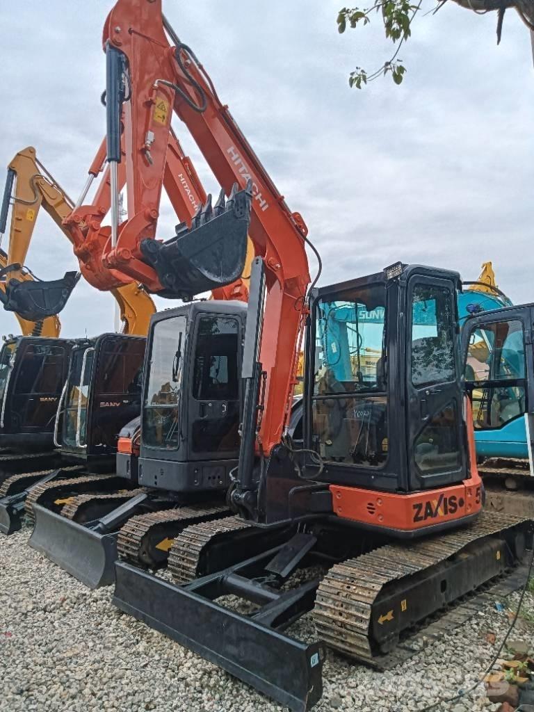 Hitachi ZX 55 Rupsgraafmachines