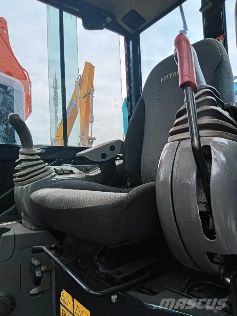 Hitachi ZX 55 Rupsgraafmachines