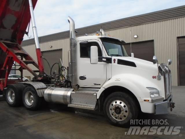 Kenworth T 880 Trekkers
