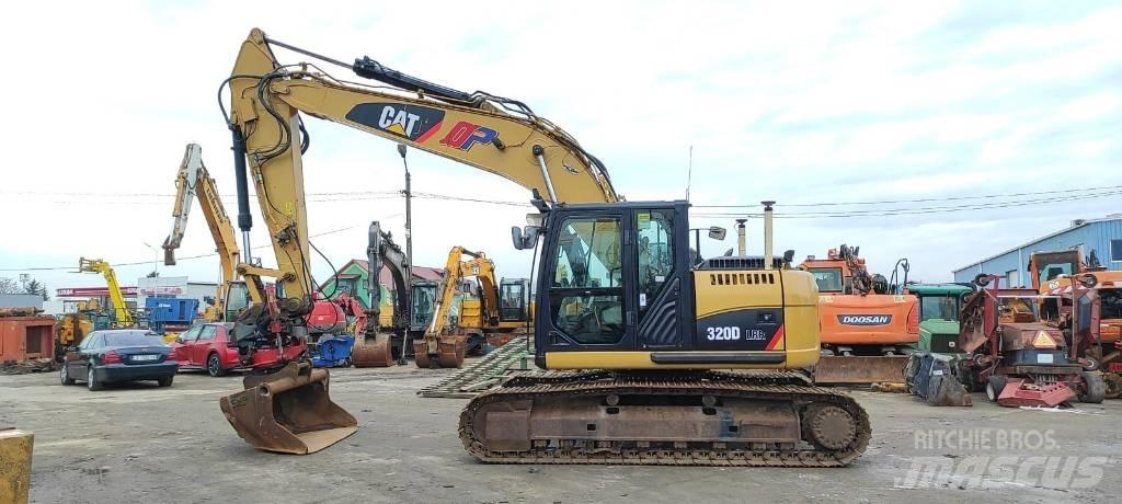 CAT 320 D Rupsgraafmachines