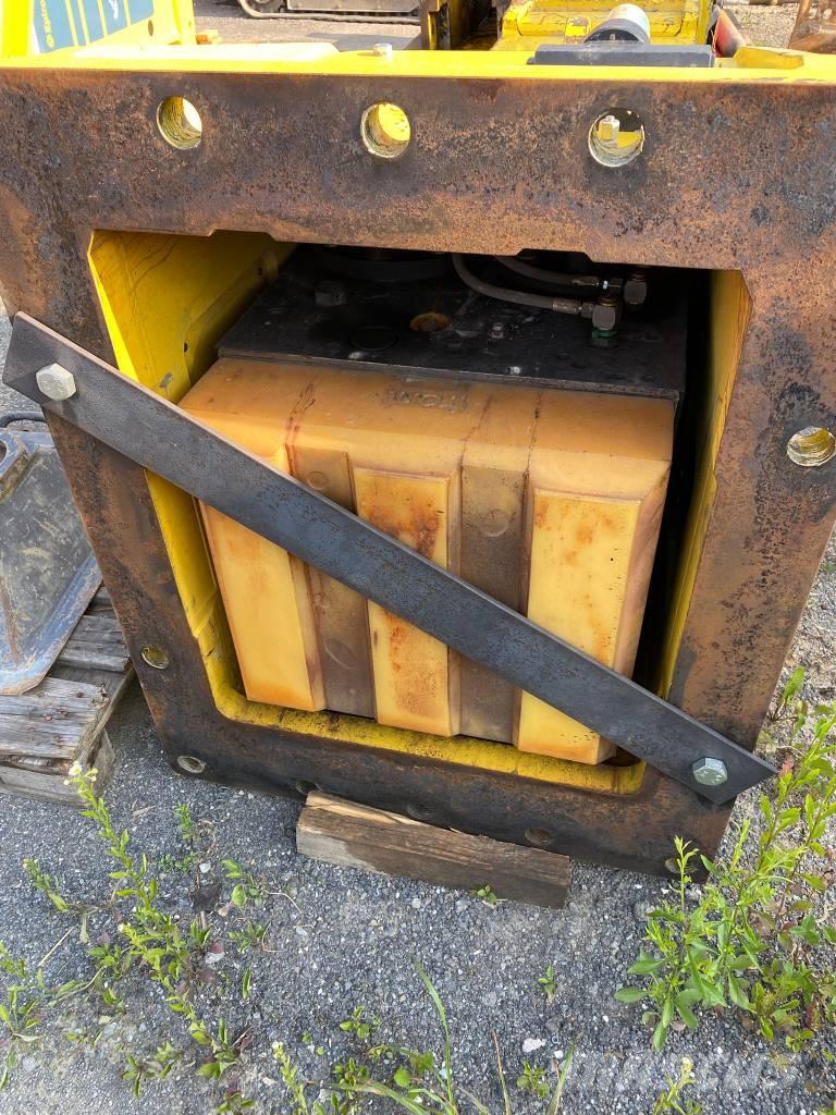 Epiroc HB7000 Hamers en brekers