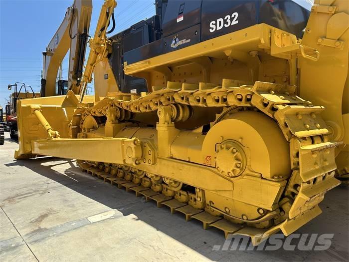Shantui SD 32 Rupsdozers