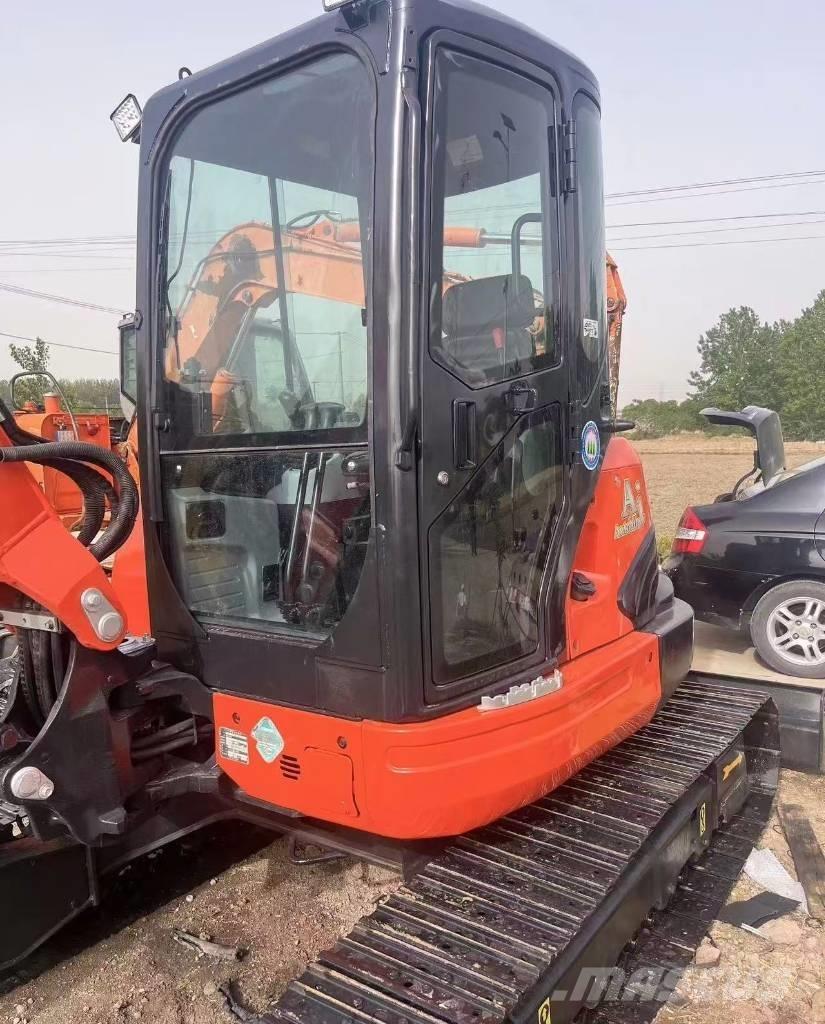 Kubota 161 Minigraafmachines < 7t