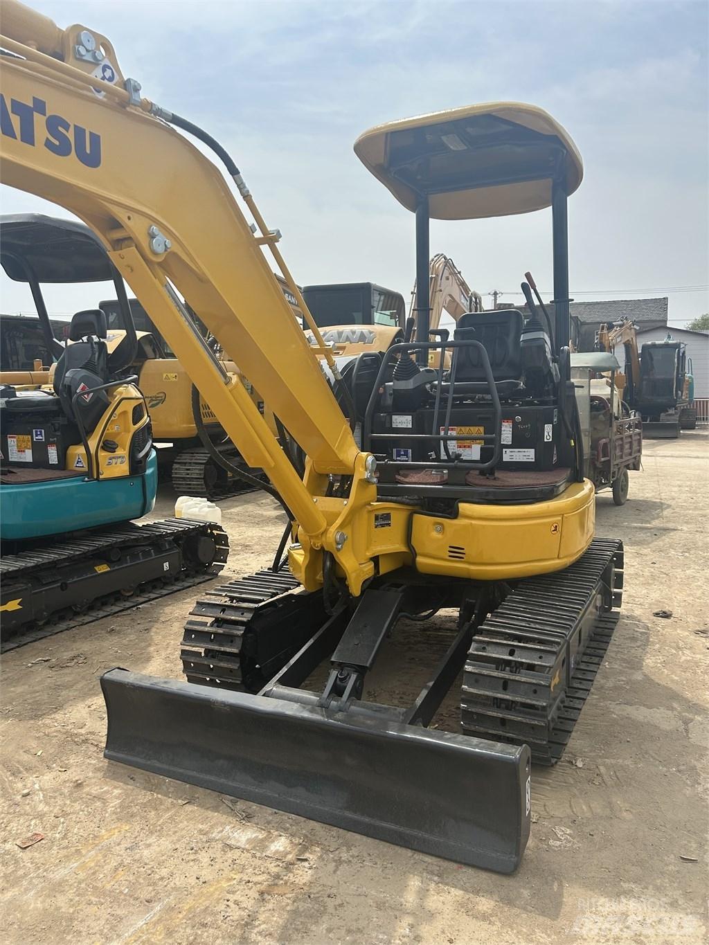Komatsu PC30 Minigraafmachines < 7t