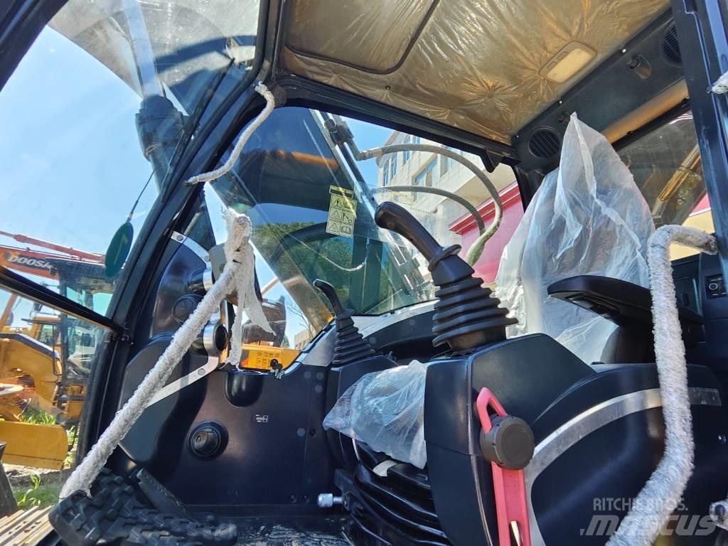 Hyundai Robex 220 LC Rupsgraafmachines