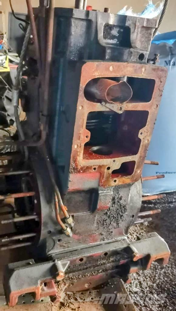 New Holland TM 120 Tractoren