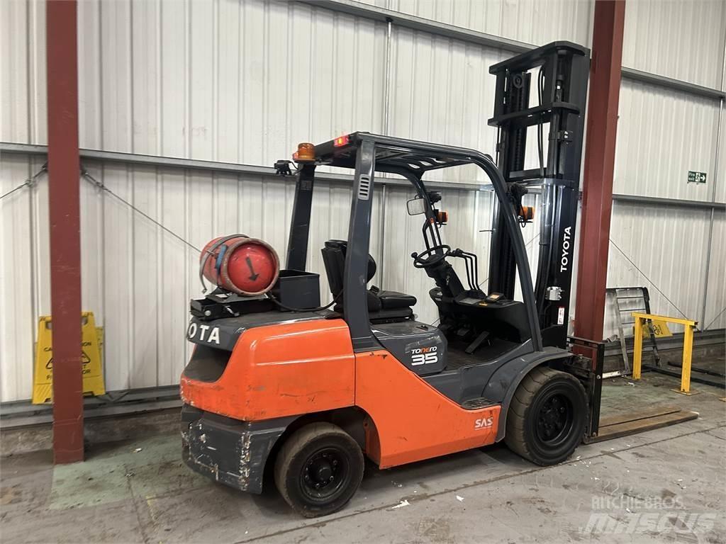 Toyota 02-8FGJF35 LPG heftrucks