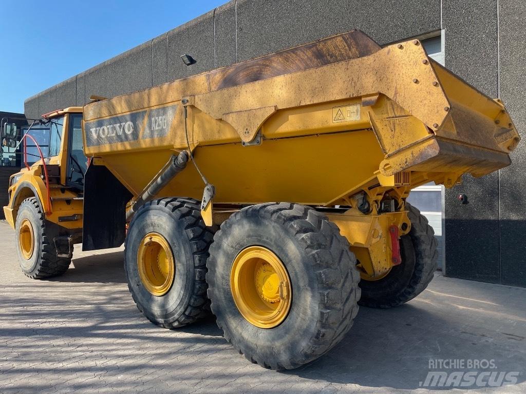 Volvo A25G Knik dumptrucks