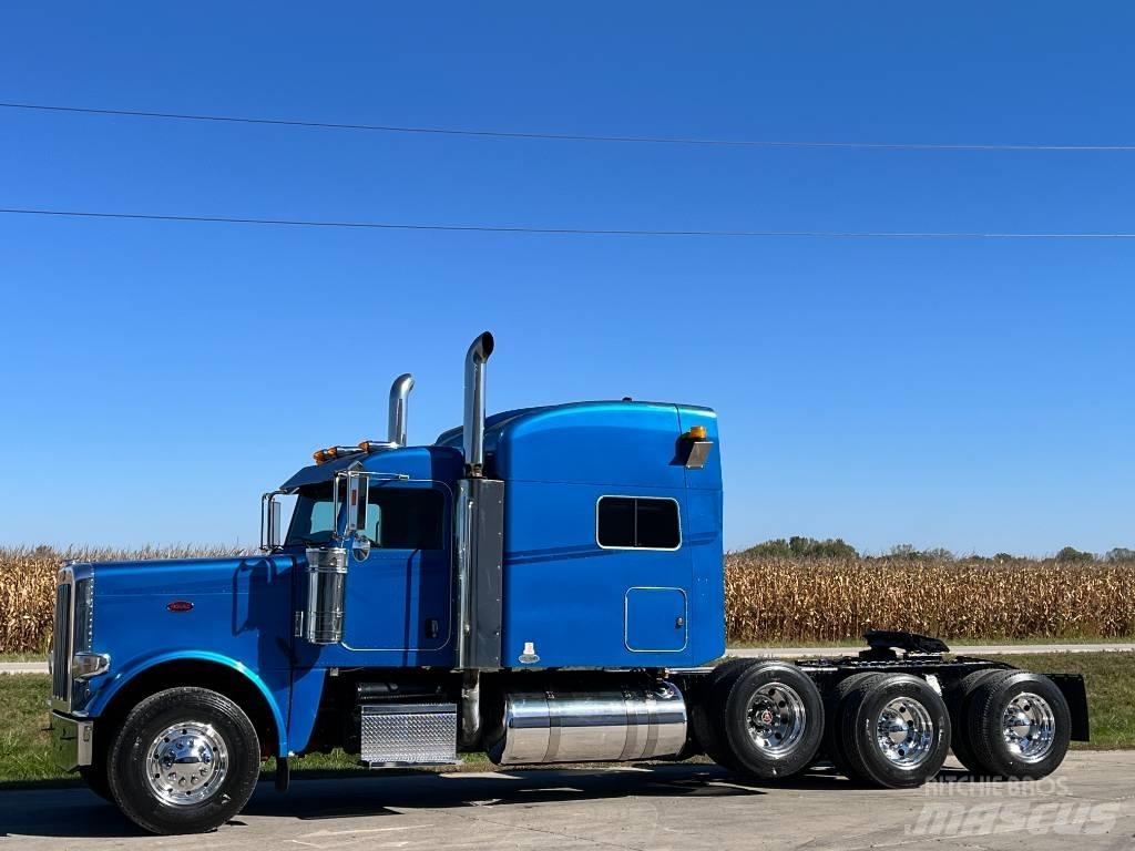 Peterbilt 388 Trekkers