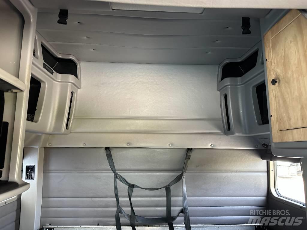 Peterbilt 388 Trekkers