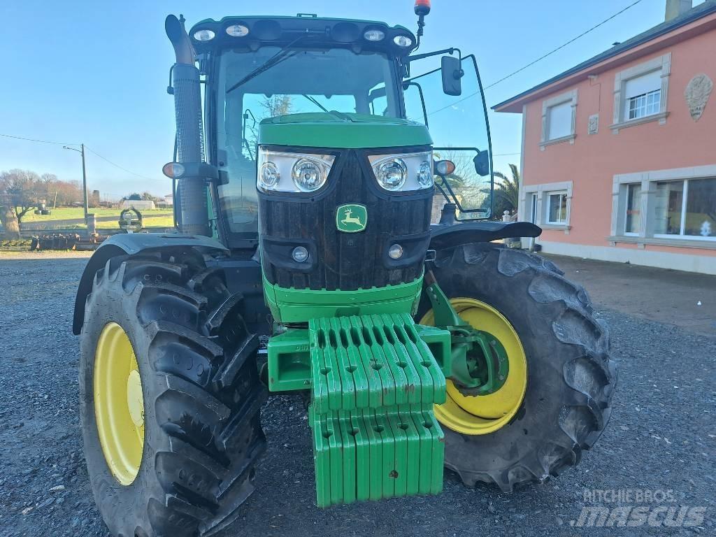 John Deere 6140 R Tractoren