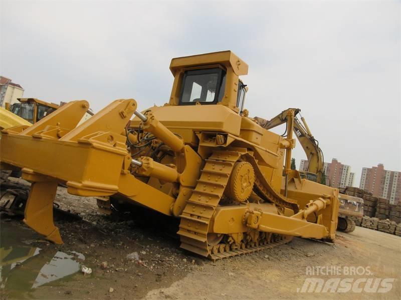 CAT D 10 Rupsdozers