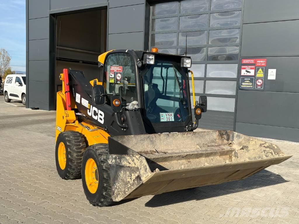 JCB 250 T4 Miniladers