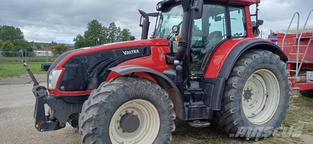 Valtra T 203 Tractoren