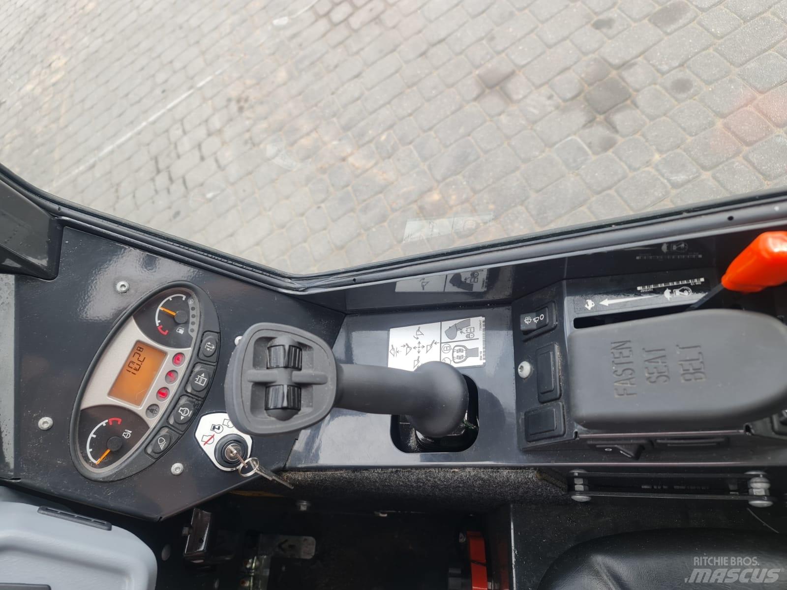 Bobcat L28 Miniladers