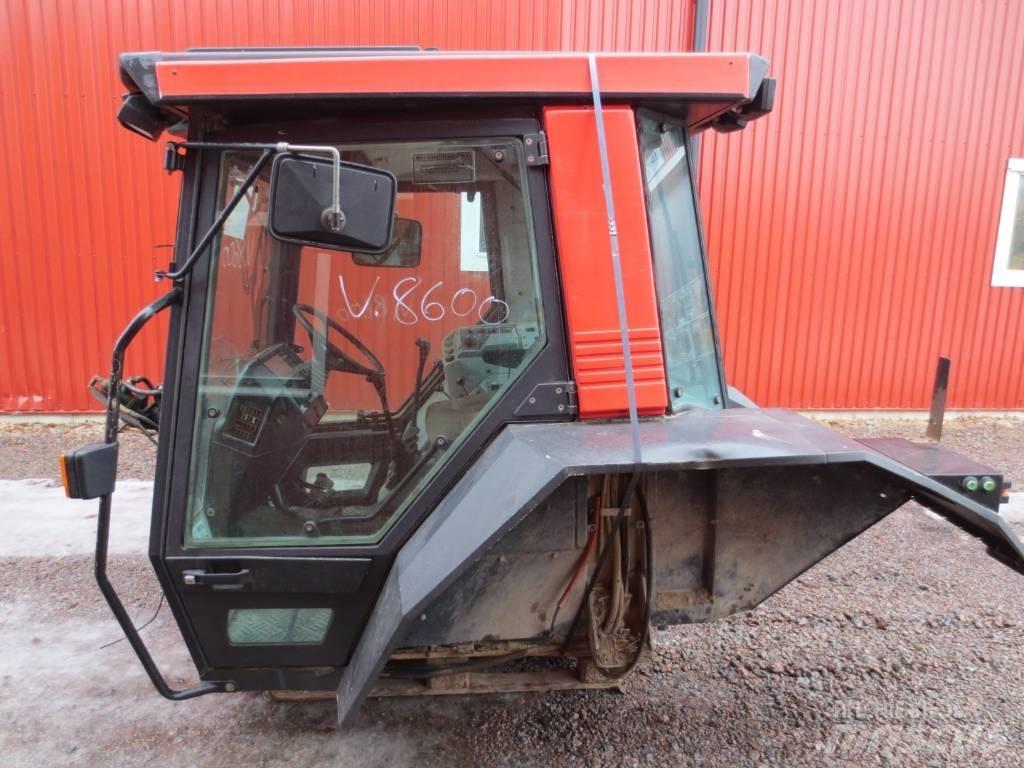 Valmet 8600 Cabine en interieur