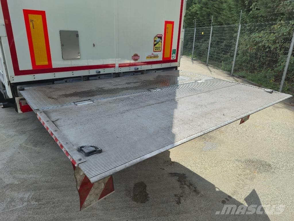 Kässbohrer Maxima Gesloten opleggers