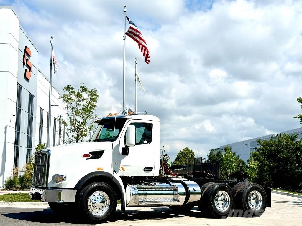 Peterbilt 567 Trekkers