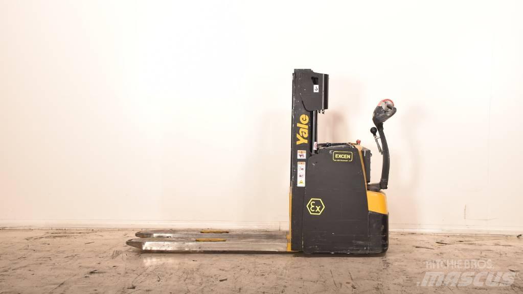 Yale MS20 Stapelaar meeloop