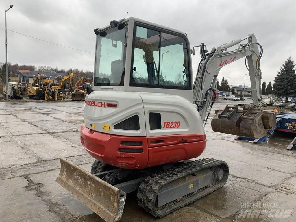 Takeuchi TB230 V3 Minigraafmachines < 7t