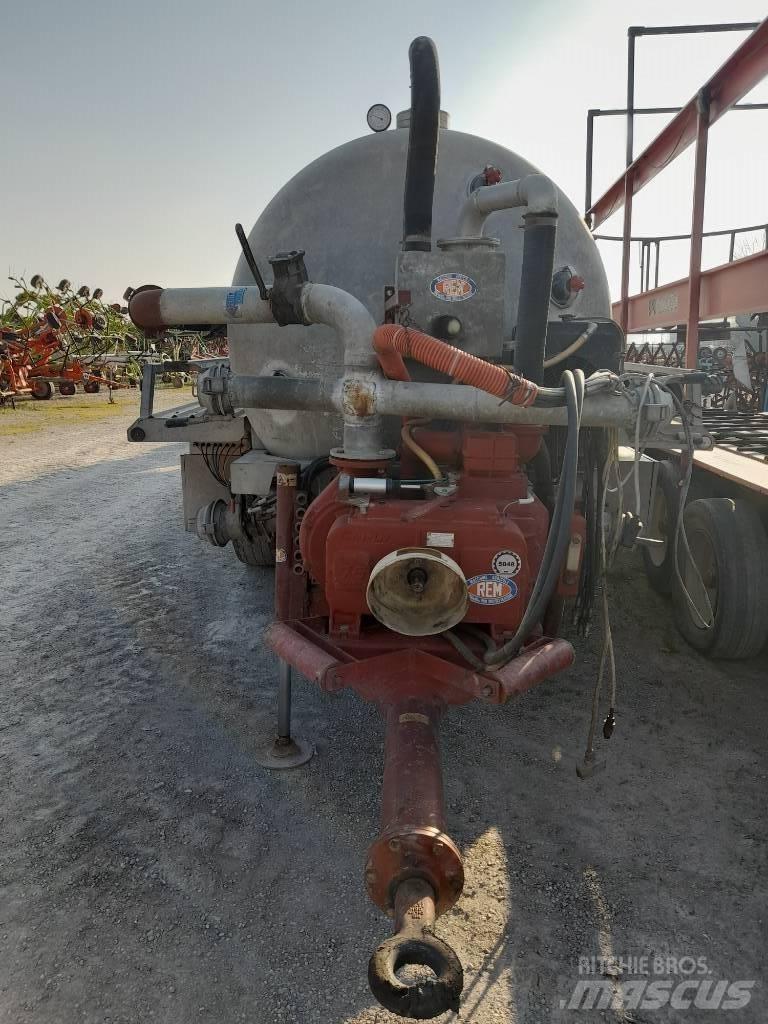 REM RB100 Drijfmesttanks