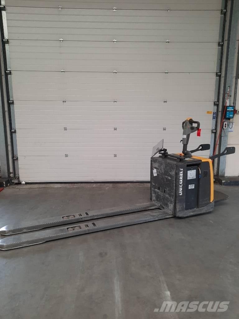 UniCarriers 200PMR Meerij pallettruck met platform