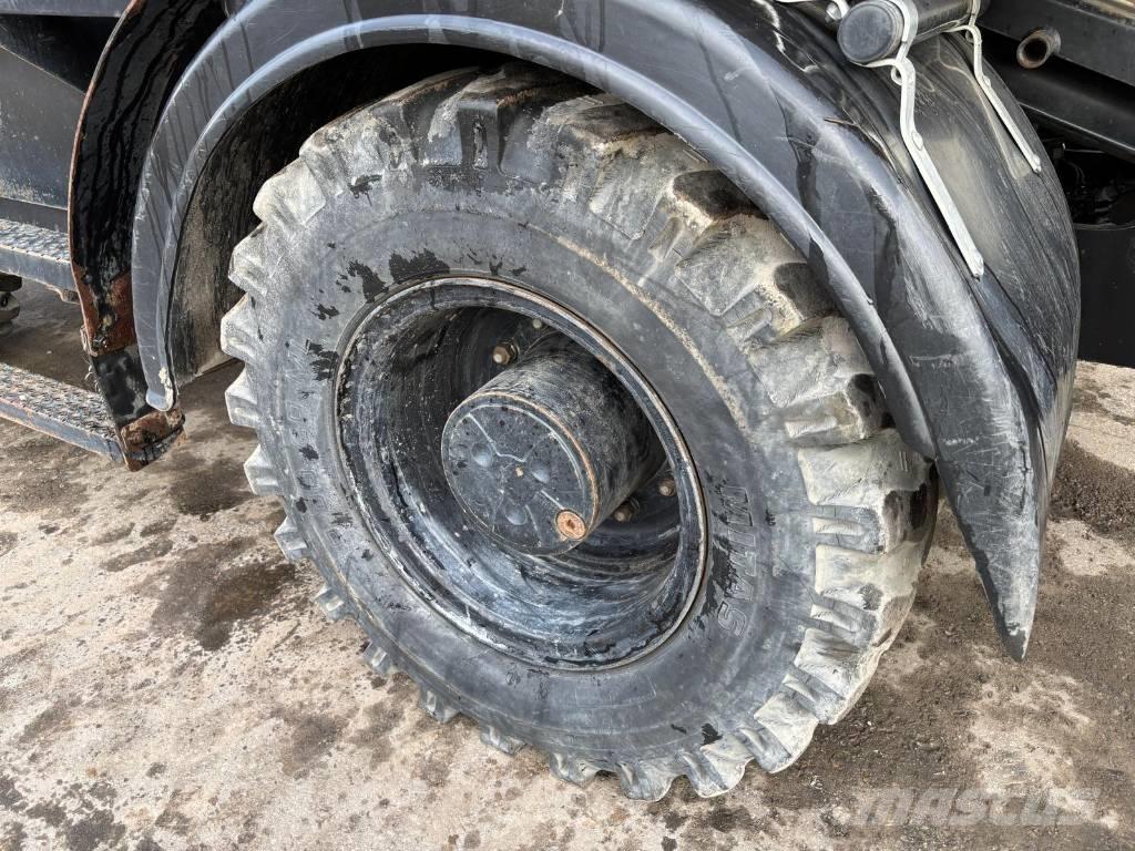 CAT M 313 D Wielgraafmachines