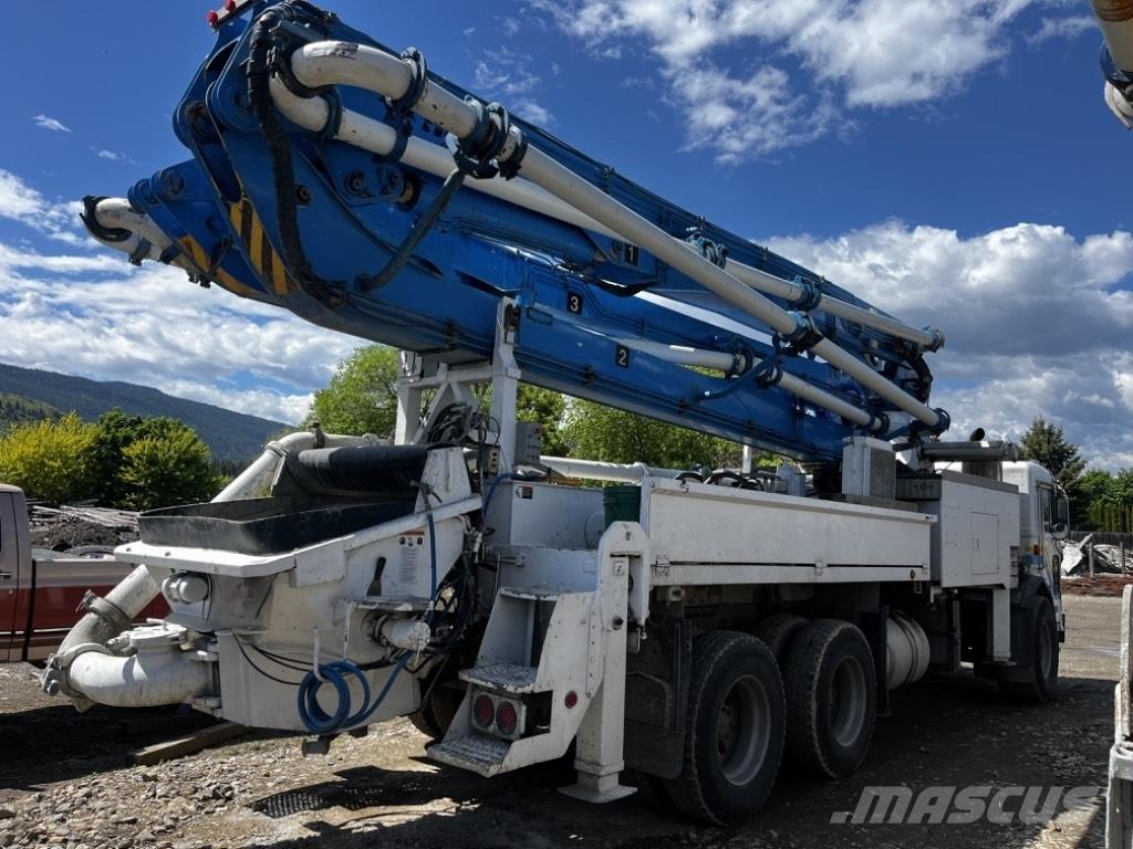 Alliance 33M (#1027) Betonpomptrucks