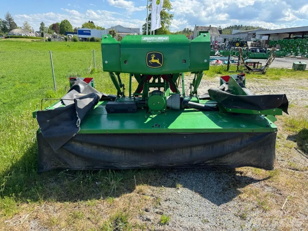 John Deere 131 Gemonteerde en gesleepte maaiers