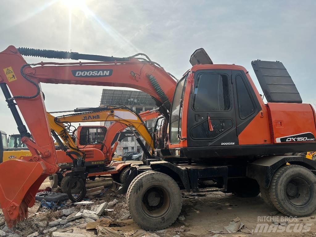Doosan 150 Wielgraafmachines