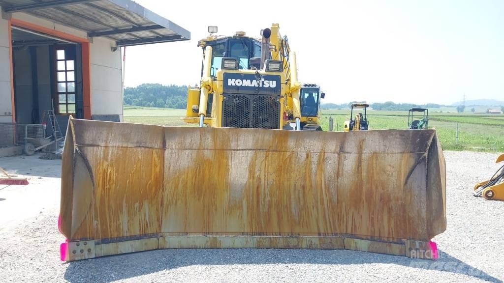 Komatsu D 65 PX-18 Rupsdozers