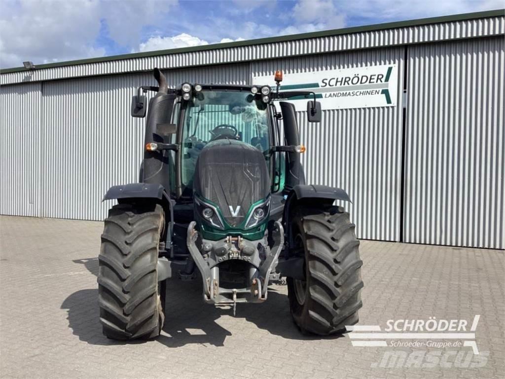 Valtra T 154 H Tractoren