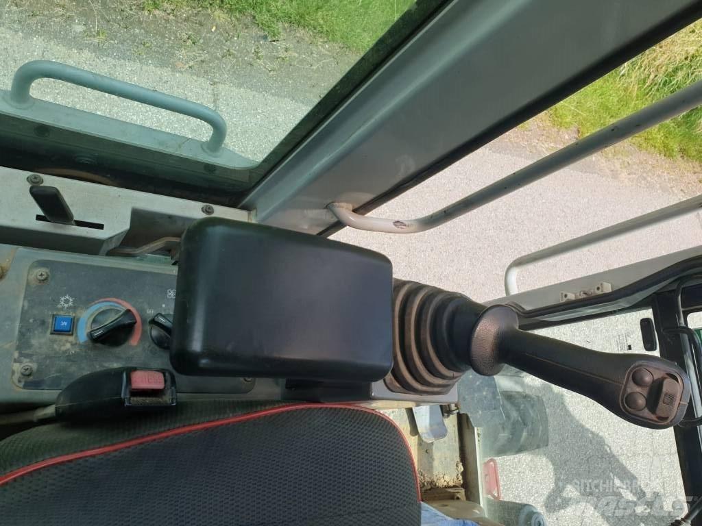 Takeuchi TB175W Wielgraafmachines