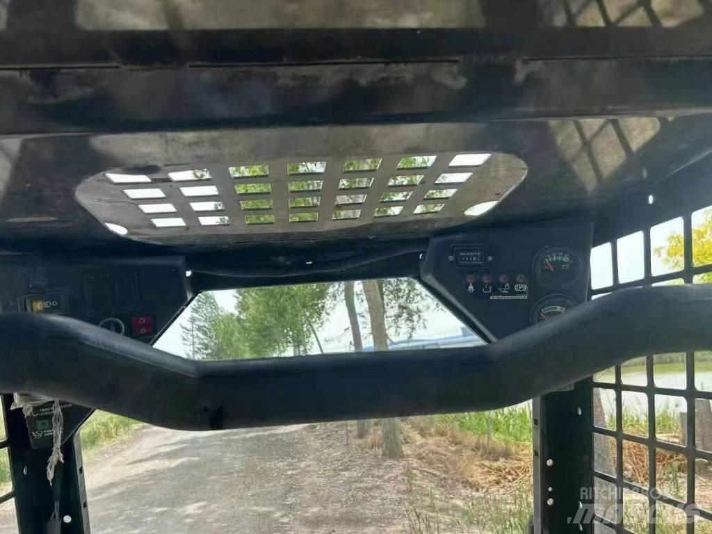 Bobcat S 70 Schrankladers