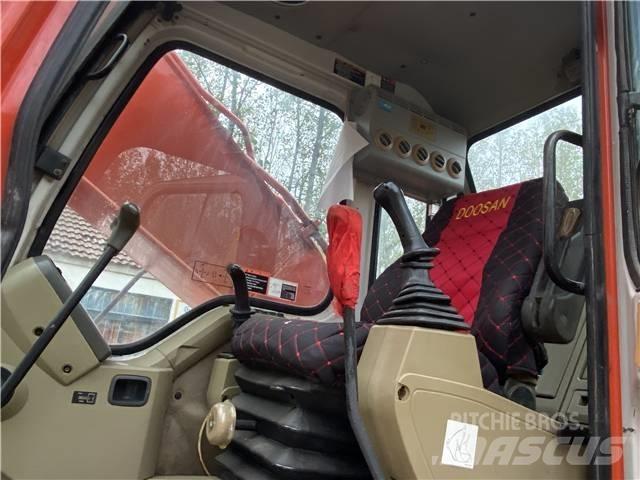 Doosan DH225LC-7 Rupsgraafmachines