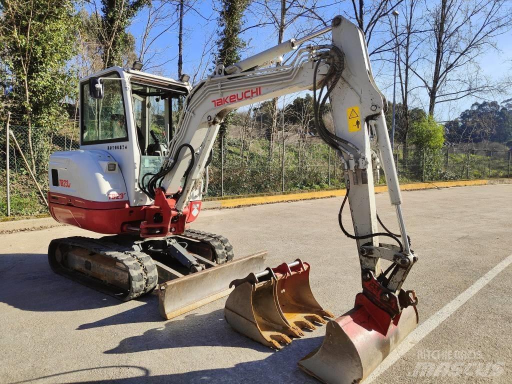 Takeuchi TB 230 Minigraafmachines < 7t