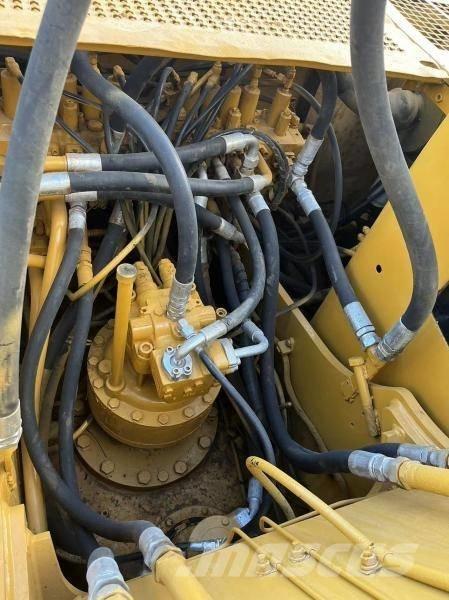 CAT 320 C Rupsgraafmachines