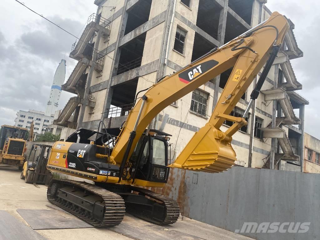 CAT 320 D Rupsgraafmachines