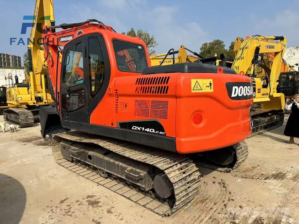 Doosan DX 140 Rupsgraafmachines