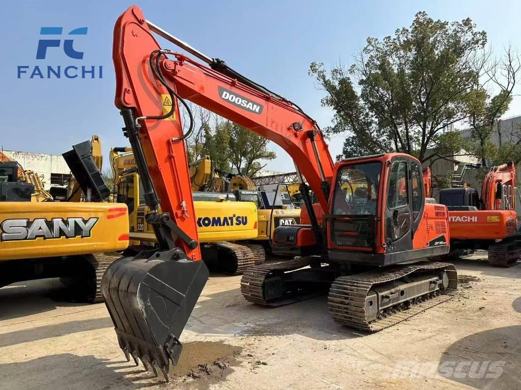 Doosan DX 140 Rupsgraafmachines