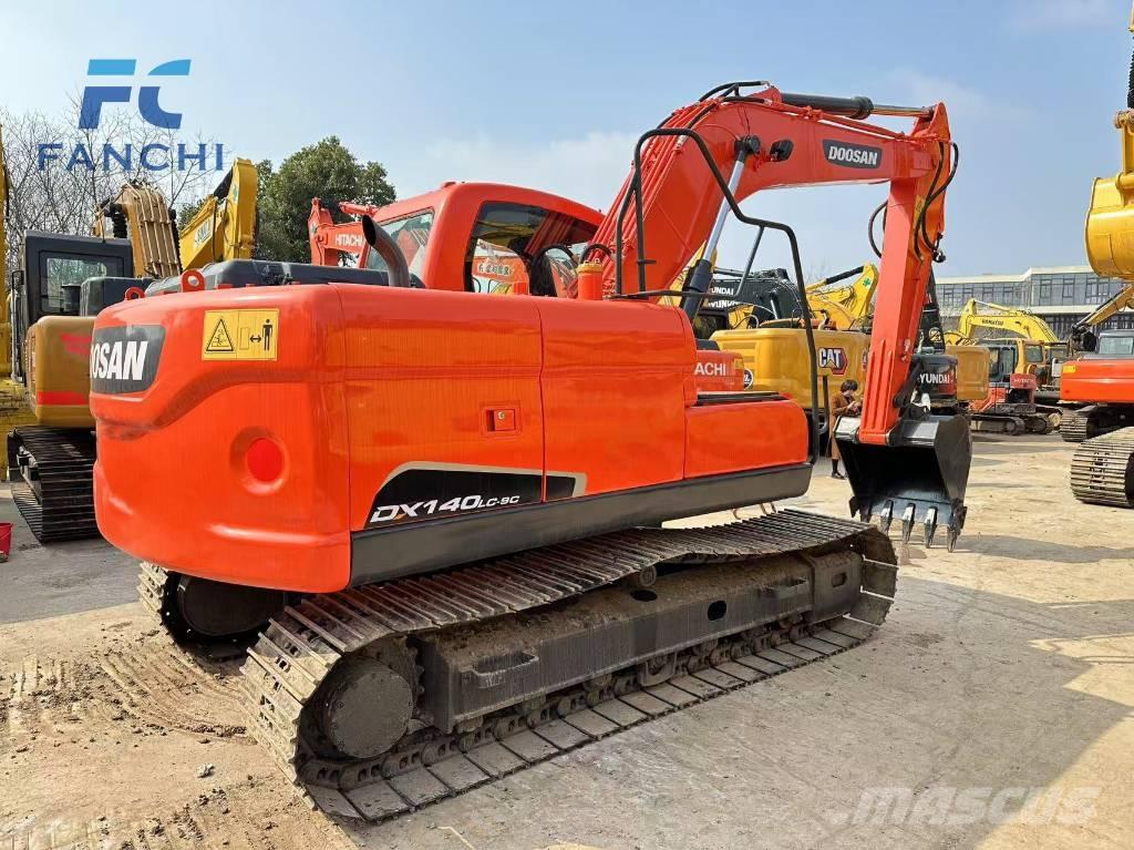 Doosan DX 140 Rupsgraafmachines