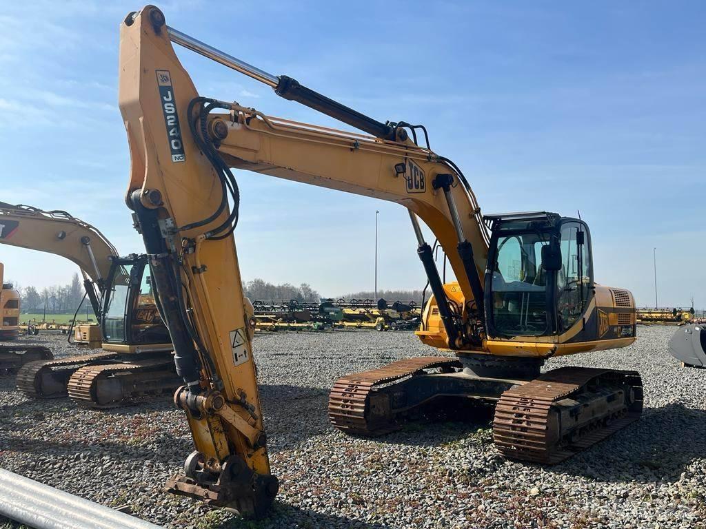 JCB 240NLC Rupsgraafmachines