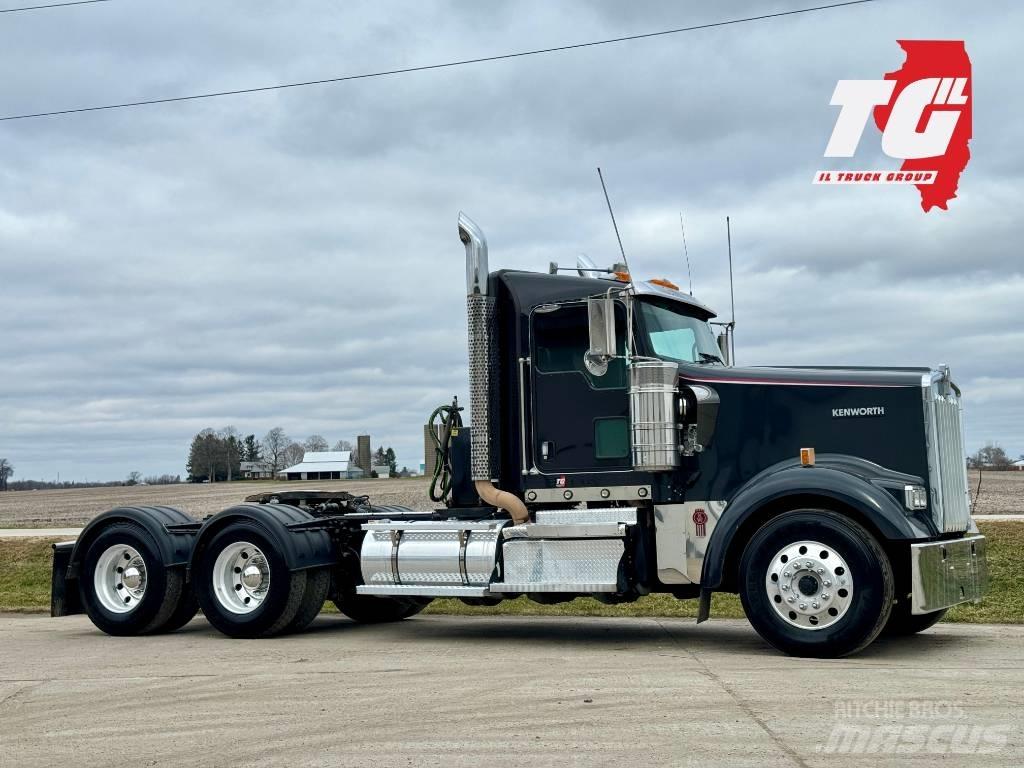 Kenworth W900 Trekkers