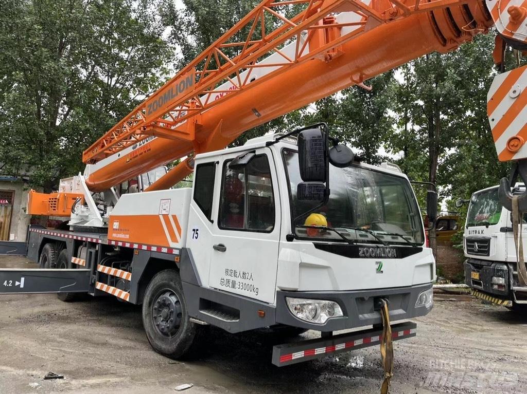 Zoomlion QY30V Kranen voor alle terreinen