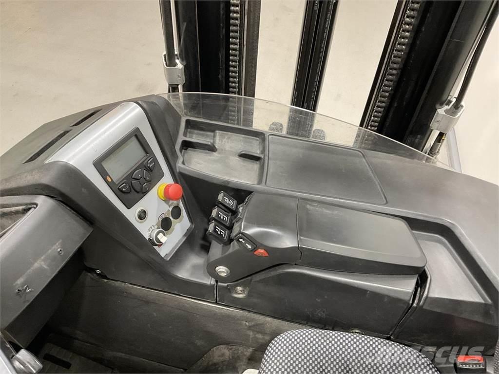 Mitsubishi RB16NH Reachtruck voor hoog niveau