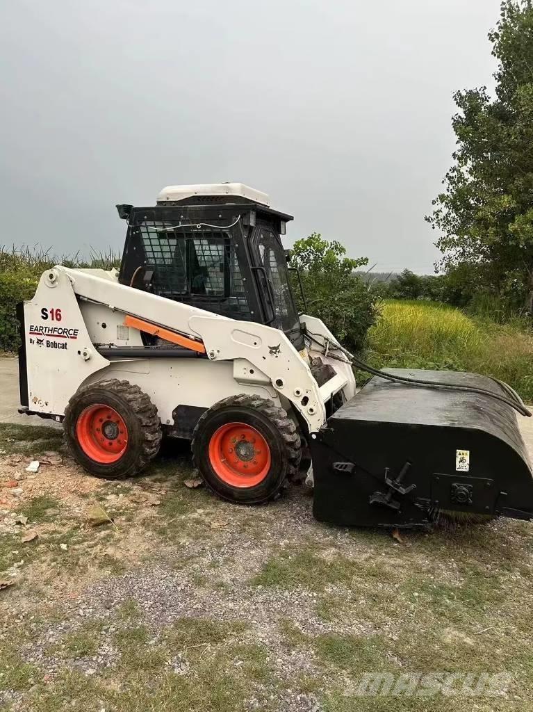 Bobcat S 16 Schrankladers