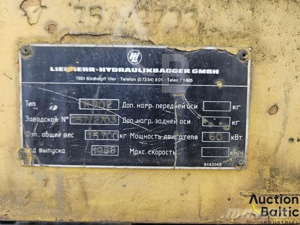 Liebherr R 902 Rupsgraafmachines