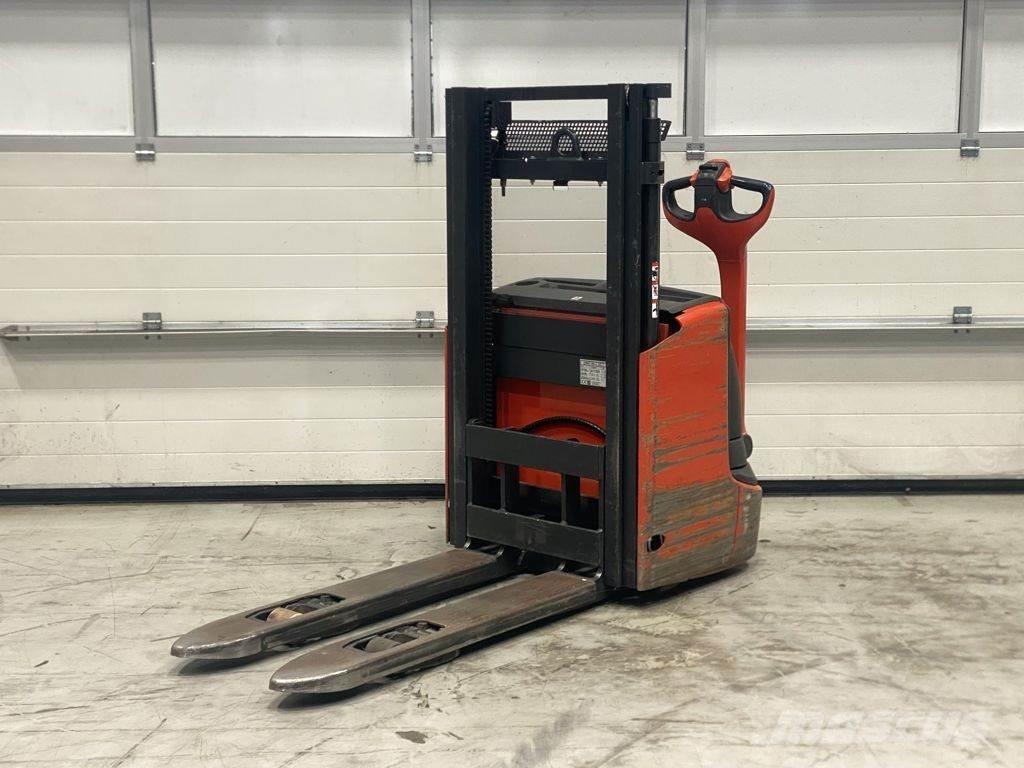 Linde L12 I Stapelaar meeloop