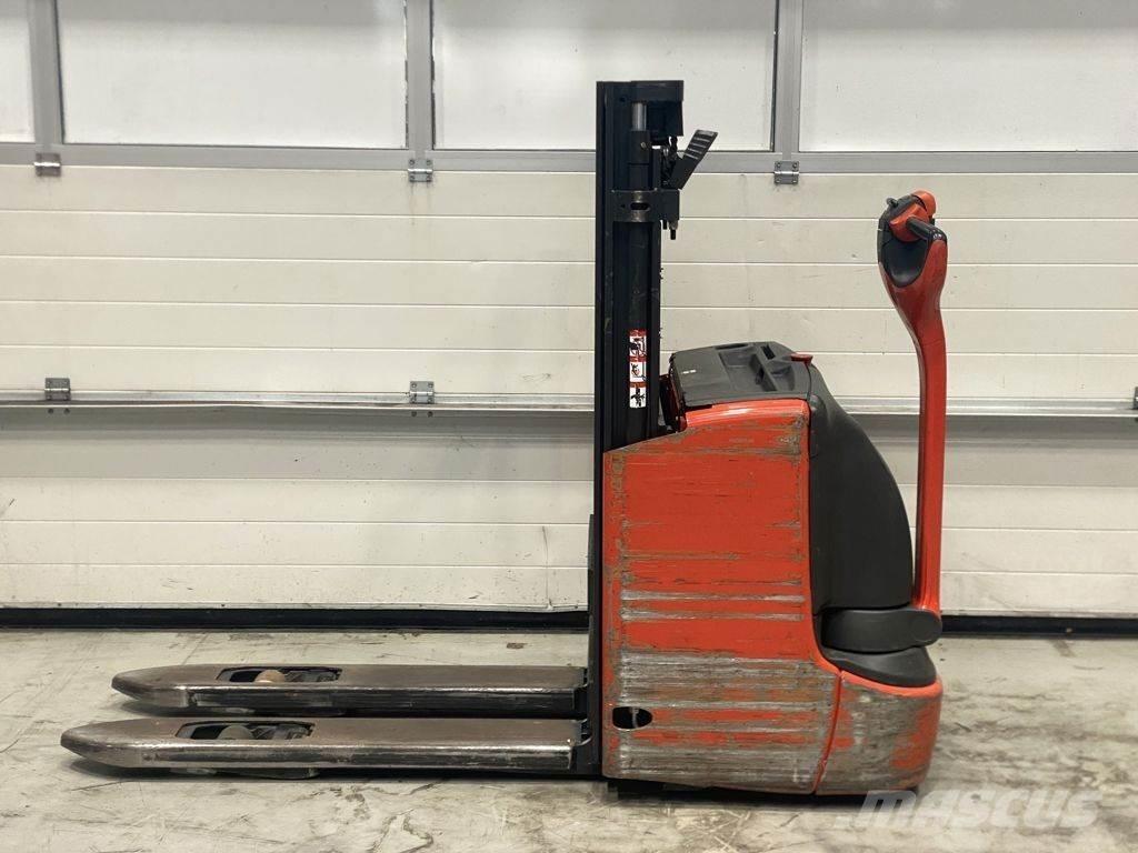 Linde L12 I Stapelaar meeloop